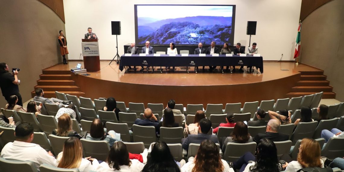 Médicos comprometidos con la sociedad