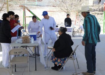 Brigada universitaria lleva servicios de salud y asesoría al Valle de Juárez