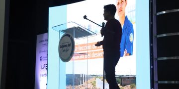 Presente la UACJ con líderes de cambio