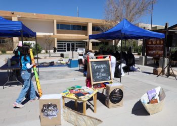 UACJ lleva “Oasis de libros” a sus campus para relajar a futuros profesionistas
