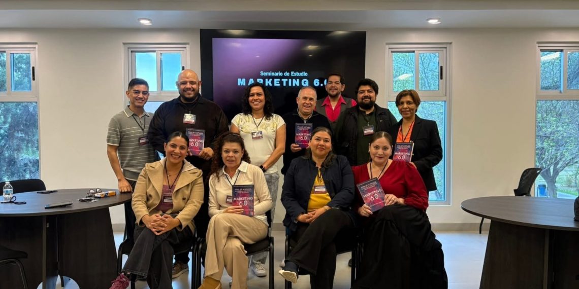 Capacitación continua para docentes de Mercadotecnia de la UACJ