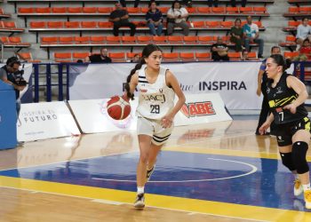 Indias y troyanas se enfrentan cara a cara en la cancha