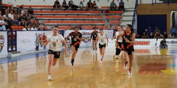 UDEM frena a las Leonas de la UA, Campus Puebla en la duela del Gimnasio Universitario