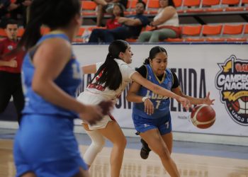 En un duelo cerrado en el Gimnasio Universitario de la UACJ, Coahuila triunfa, gracias a ajustes clave y un sólido último cuarto