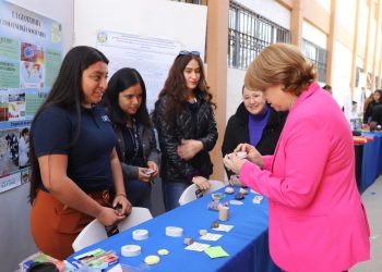 Investigadoras del IIT exhiben resultados de sus proyectos científicos