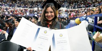 Doble meta, doble orgullo: egresa con dos licenciaturas de la UACJ