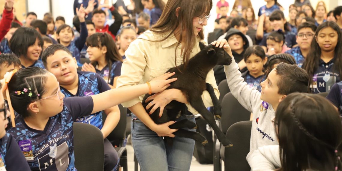 Niñez juarense se convierte en guardiana del planeta durante el primer congreso de bienestar animal