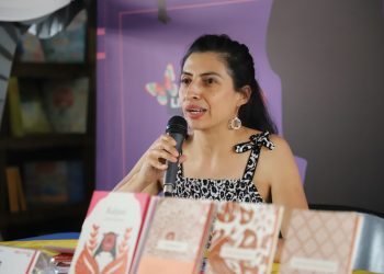 ¡Hablemos de libros! : Editar fuera de la hegemonía lingüística