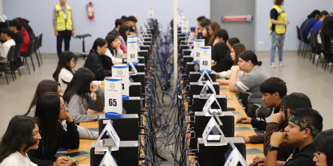 Cerca de 16 mil aspirantes buscan integrarse a la UACJ