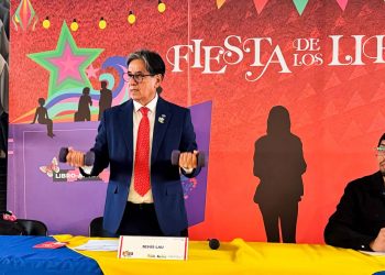 Universidades como gimnasios cognitivos: la UACJ reflexiona sobre la lectoescritura en la era de la inteligencia artificial