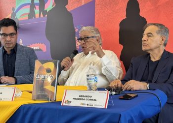 Investigador del Cinvestav y el escultor Sebastián presentan Cuántica, el sinuoso sendero a la realidad