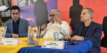 Investigador del Cinvestav y el escultor Sebastián presentan Cuántica, el sinuoso sendero a la realidad