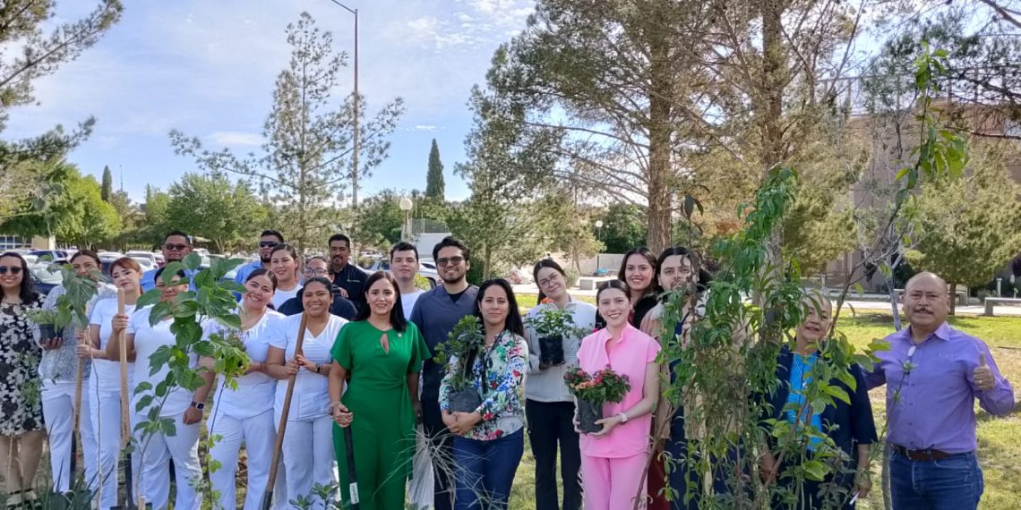 Realizan reforestación en el marco del Día Internacional de la Madre Tierra