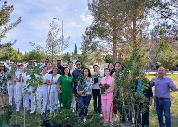Realizan reforestación en el marco del Día Internacional de la Madre Tierra