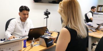 Llevan Oficina Móvil del Servicio de Administración Tributaria al ICSA