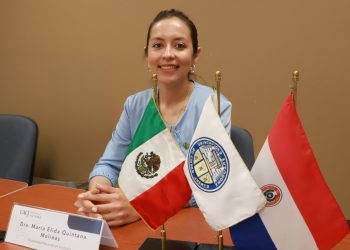 Ciencia, cultura y cambio de perspectiva: UACJ recibe a académica de Paraguay
