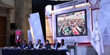 Unidad entre instituciones educativas y gobierno para el desarrollo de la educación superior