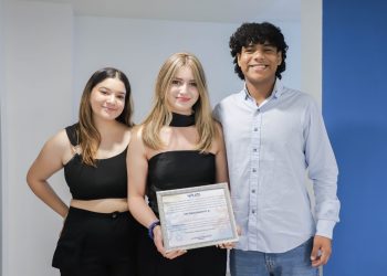 Estudiantes de arquitectura construyen lazos con asociaciones civiles