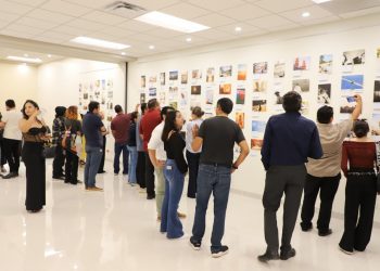Continúa exhibición de Artes y Oficios en la UACJ