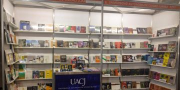 La UACJ lleva más de 220 títulos a la FILUNI 2026
