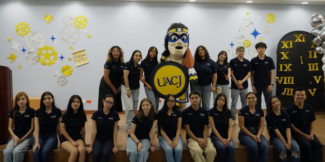 Recibimiento de estudiantes de los programas de Mercadotecnia y Administración