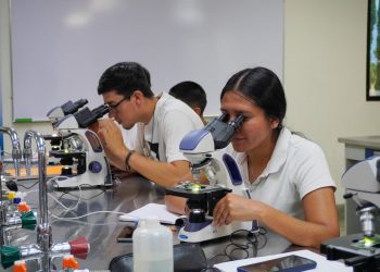 Profesionales del campo aportan a la formación de las nuevas generaciones