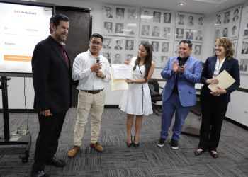 Recibe programa de Contaduría y Turismo donativo de licencias para el uso de softwares especializados 