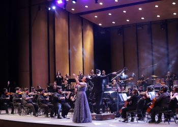 Juan Gabriel Sinfónico abre con una noche memorable los festejos por el 53 aniversario de la UACJ