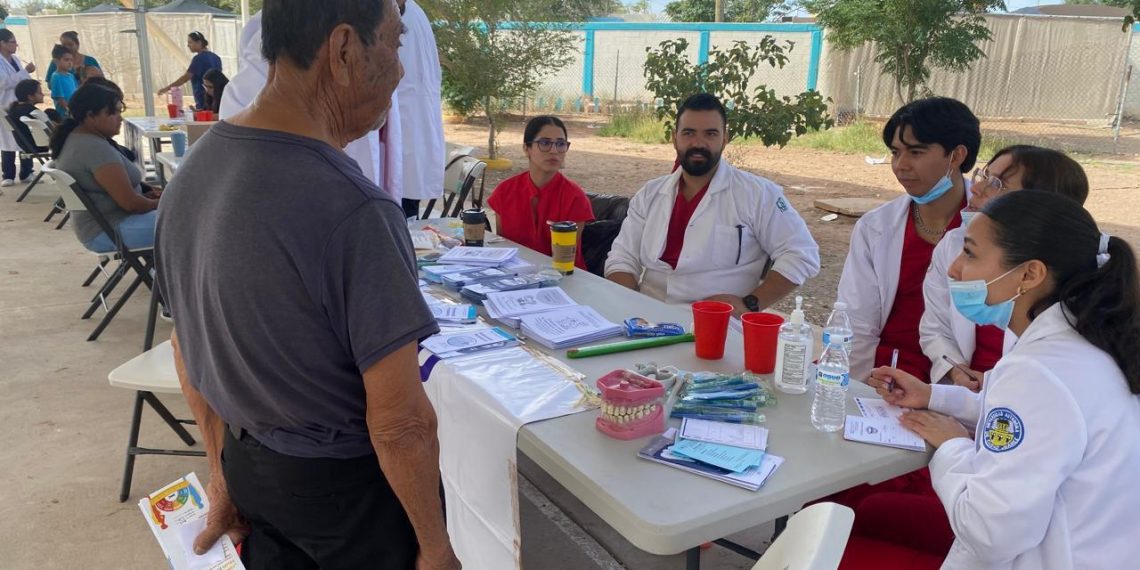 UACJ acerca servicios de salud y atención a la comunidad