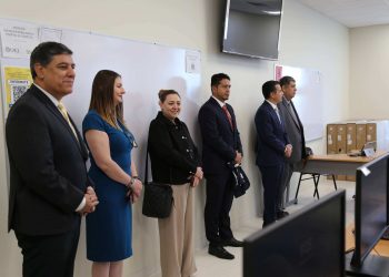 Rector de la UACJ fortalece cercanía con la comunidad universitaria de Campus Cuauhtémoc 