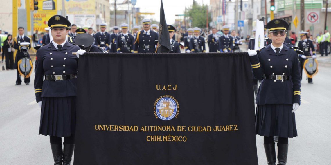 La UACJ marchó con orgullo en el corazón de Ciudad Juárez