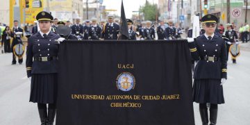 La UACJ marchó con orgullo en el corazón de Ciudad Juárez