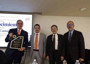 45 años de cátedra y toda una vida entre amigos