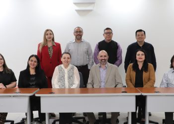 Crea la UACJ comité asesor para orientar el uso de la inteligencia artificial