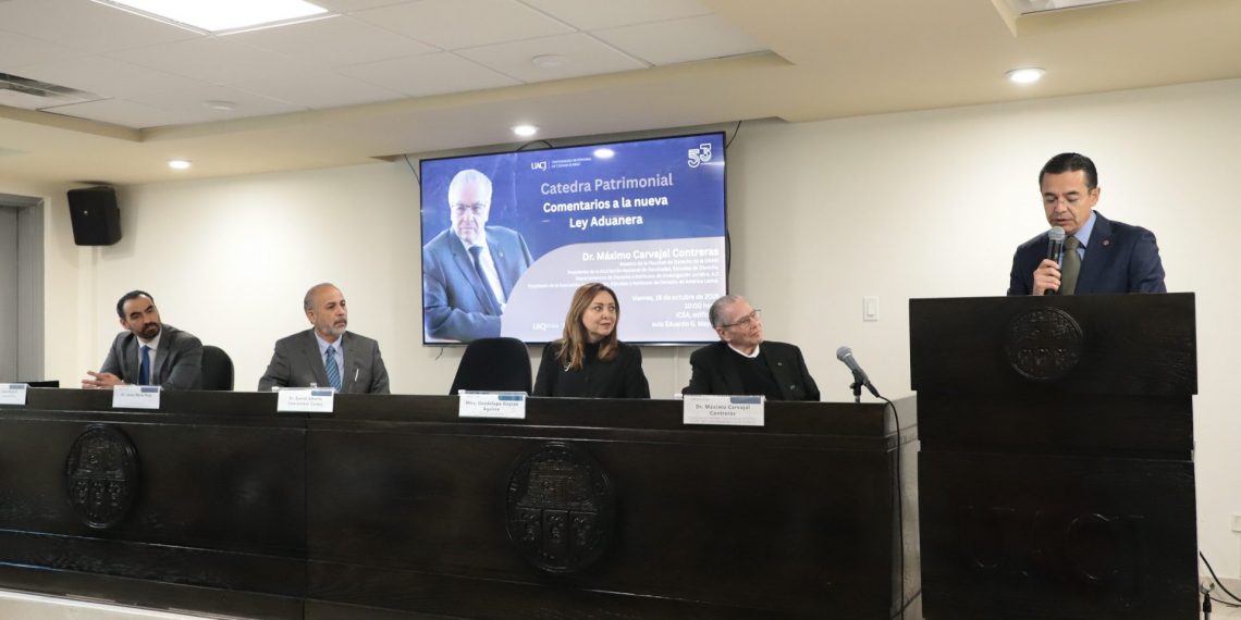Fortalecen conocimientos sobre leyes, aduanas y el comercio exterior 