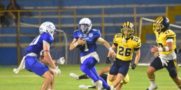 Indios tropiezan en el Campo Hundido
