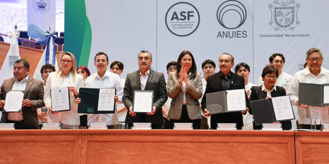 La UACJ fortalece su compromiso con la transparencia y la rendición de cuentas